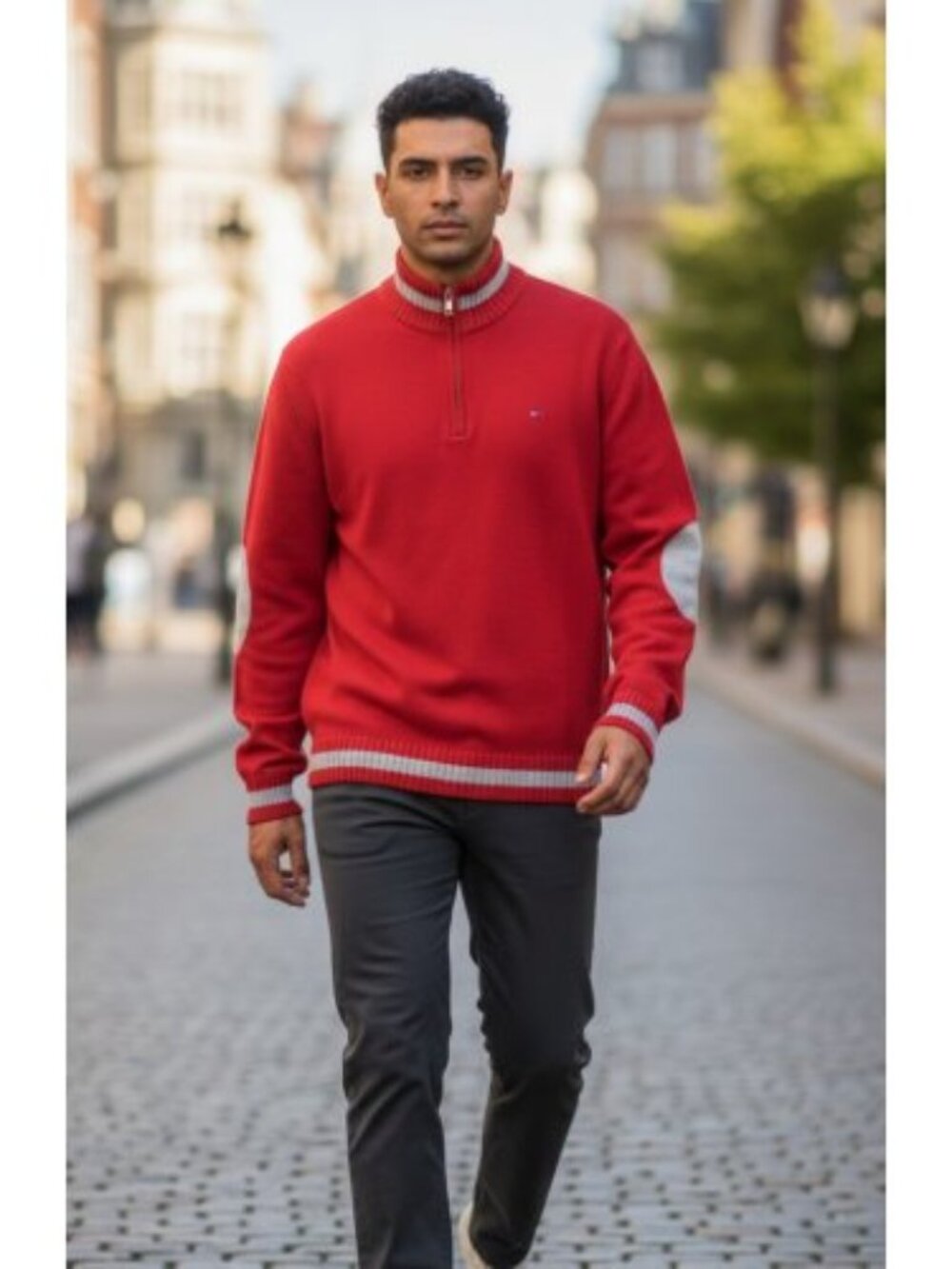 TOMMY HILFIGER Heavy Red Sweater Elbow Patches Boys Size 20
